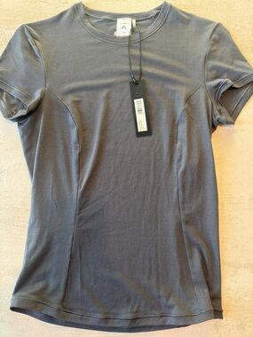 Oner Active Mellow Motion Coal Crew Neck Top Small NEW